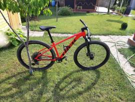 TREK X-Caliber 8  Mountain Bike 29" elöl teleszkópos használt ELADÓ