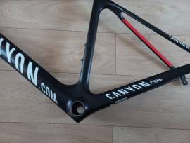 Canyon vázszett CANYON Aeroad CF 9 Road Bike & Gravel Bike & Triathlon Bike Component, Road Bike & Gravel Bike & Frames / Forks carbon carbon used For Sale