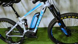 TREK POWERFLY LT 8 „fully” e-MTB Elektromos Mountain Bike 27.5"+ össztelós / fully Bosch használt ELADÓ