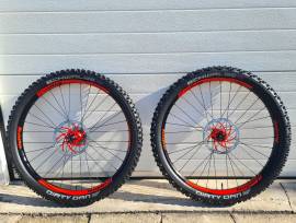 Eladó Hope Tech 27,5 Downhill Kerékszett !!! Hope Mountain Bike Components, MTB Wheels & Tyres 27.5" (650b) w tube new / not used For Sale