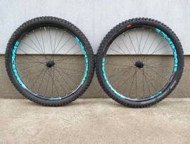 Race Face Aeffect Mountain Bike Components, MTB Wheels & Tyres 29" tubeless used For Sale
