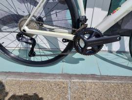 BMC AKCIÓ::BMC Roadmachine Carbon Ultegra Di2 ( 56,58) Road bike Shimano Ultegra Di2 disc brake new with guarantee For Sale