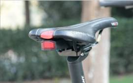  Kerékpár, motor, robogó riasztó + távirányító, vörös fény. 120 decibel Antusi A6 Bike Locks / Tools / Pumps new / not used For Sale