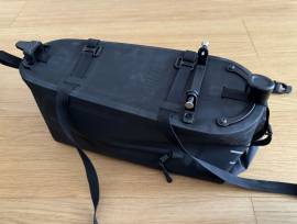 Eladó új Tailfin AP18 nyeregtáska szett alu vázzal AP18 + alu rack Bike & Cycling Bags new / not used For Sale