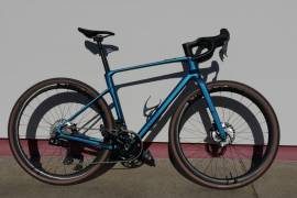 CUBE C62 Nuroad Race  Gravel / CX Shimano GRX Di2 tárcsafék nem használt ELADÓ