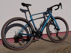 CUBE C62 Nuroad Race  Gravel / CX Shimano GRX Di2 tárcsafék nem használt ELADÓ