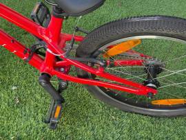 SPECIALIZED JETT 20 Kids Bikes / Children Bikes used For Sale