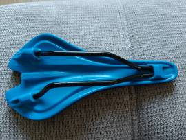 Giant Contact Forward nyereg eladó Giant Contact Forward  Országúti / Gravel / Triatlon Alkatrész, Országúti Nyereg / Nyeregcső használt ELADÓ