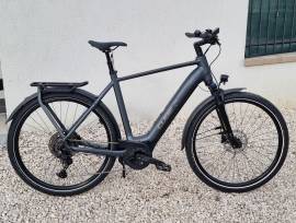CUBE Új 2025 Cube Touring ebike légurós Bosch Perf.625W Elektromos Trekking/cross 25 km/h Bosch 601-700 Wh használt ELADÓ