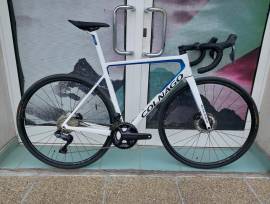 COLNAGO  v3rs Carbon Ultegra DI2  ( Nagyon szép.)( 52S ) Országúti Shimano Ultegra Di2 tárcsafék használt ELADÓ