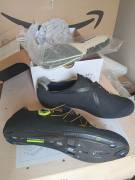 Új, bontatlan, 43,5 méretű Northwave Road Extreme RR országúti cipő eladó Northwave Road Extreme RR Cipő / Zokni / Kamásli Országúti nem használt férfi/unisex ELADÓ