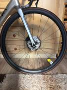 Velomann V30R országúti tárcsás kerékszett Velomann V30R Országúti / Gravel / Triatlon Alkatrész, Országúti  Kerék / Felni / Gumi 28" nem használt ELADÓ