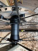 Velomann V30R országúti tárcsás kerékszett Velomann V30R Országúti / Gravel / Triatlon Alkatrész, Országúti  Kerék / Felni / Gumi 28" nem használt ELADÓ