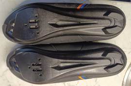 Új kerékpáros cipő eladó. Noname Shoes / Socks / Shoe-Covers 48 Road new / not used male/unisex For Sale