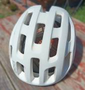 POC Ventral Air MIPS white sisak – M (54–59)  POC Ventral Air MIPS  Sisak / Sapka Országúti M használt ELADÓ