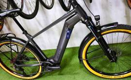 BULLS ICONIC BOSCH CX 100Nm Gen5 800Wh Electric Trekking/cross 25 km/h Bosch 700 + Wh new / not used For Sale