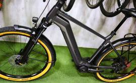 BULLS ICONIC BOSCH CX 100Nm Gen5 800Wh Electric Trekking/cross 25 km/h Bosch 700 + Wh new / not used For Sale