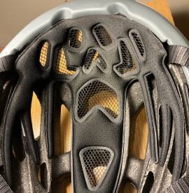 Briko Blaze alig használt országúti sisak áron eladó! Briko Blaze L (58-62cm) Sisak / Sapka Országúti L használt ELADÓ