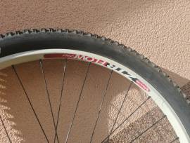 29er kerék szett  Hope  Mountain Bike Alkatrész, MTB Kerék / Felni / Gumi belső nélküli használt ELADÓ