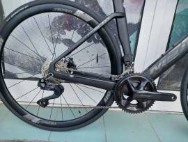 MERIDA 2026 MERIDA REACTO 5000 SELYEM FEKETE ( S) Road bike Shimano 105 Di2 disc brake new with guarantee For Sale