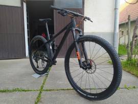 KTM Új KTM Myroon Pro 29 Carbon XC HT Mountain Bike 29" elöl teleszkópos Shimano SLX Shadow használt ELADÓ