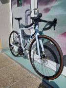 BMC Teammachine SLR THREE 105 (47,51,54,56,58,61) Road bike Shimano 105 disc brake new with guarantee For Sale