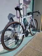 BMC Teammachine SLR THREE 105 (47,51,54,56,58,61) Road bike Shimano 105 disc brake new with guarantee For Sale