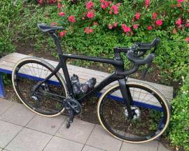 PINARELLO Paris Road bike Shimano Ultegra disc brake used For Sale