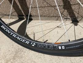 Bontrager Aeolus 3 D3 Bontrager Aeolus 3 D3 Road Bike & Gravel Bike & Triathlon Bike Component, Road Bike Wheels / Tyres 700c (622) used For Sale