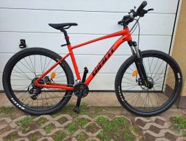 GIANT Talon Mountain Bike 29" front suspension used For Sale