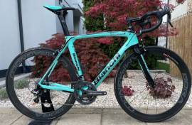 BIANCHI Oltre X3 Országúti Campagnolo Chorus patkófék használt ELADÓ