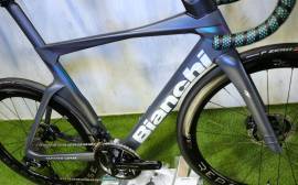 BIANCHI OLTRE RC 2024 DURA ACE DI2 2x12 9270 DISC POW 0km! Road bike Shimano Dura Ace Di2 disc brake new / not used For Sale