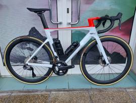 BMC Timemachine ROAD 01 TWO Carbon Ultegra Di2 ( 51) Road bike Shimano Ultegra Di2 disc brake new with guarantee For Sale