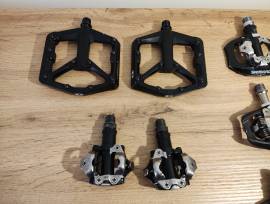 Kitűnő állapotú spd és platform pedálok  PD-M520 Mountain Bike Alkatrész, MTB Hajtásrendszer használt ELADÓ