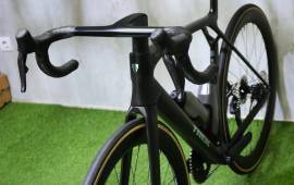 TREK MADONE SLR Gen8 ULTEGR Di2 2x12 2025 0KM Országúti tárcsafék nem használt ELADÓ