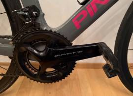 PINARELLO Dogma F10 Wiggins (Grin) - 56-os méretű Országúti Shimano Dura Ace patkófék használt ELADÓ