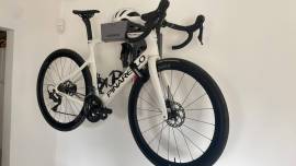 PINARELLO X1 Road bike Shimano 105 disc brake used For Sale