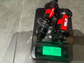 DT Swiss 240s 28h boost agyszett 240s Mountain Bike Alkatrész, MTB Kerék / Felni / Gumi használt ELADÓ