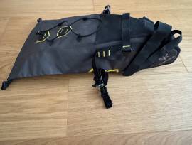 Eladó Apidura Expedition 14 literes nyeregtáska Apidura Hátizsák / Táska használt ELADÓ