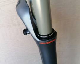 Új suntour ncx air 28as trekking teleszkóp  Ncx Mountain Bike Alkatrész, MTB Villa / Rugóstag villa 28" 80 mm alatt nem használt ELADÓ