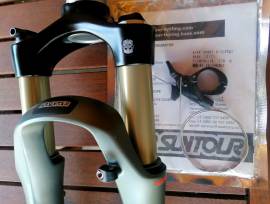 Új suntour ncx air 28as trekking teleszkóp  Ncx Mountain Bike Alkatrész, MTB Villa / Rugóstag villa 28" 80 mm alatt nem használt ELADÓ