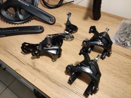 Újszerű Shimano Ultegra 6800 szett 2×11 Ultegra 6800 Országúti / Gravel / Triatlon Alkatrész, Országúti Fék / Fékváltókar mechanikus használt ELADÓ
