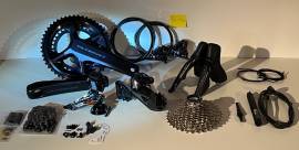 Új Shimano Ultegra 2x12s Di2 tárcsás szett Ultegra  Road Bike & Gravel Bike & Triathlon Bike Component, Road / Gravel Bike Derailleurs electronic Shimano Ultegra Di2 new / not used For Sale