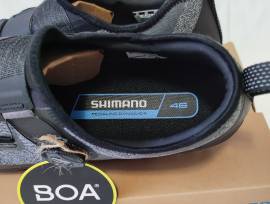 SHIMANO SH-ET701 BOA 46 Kerékpáros/Bringás túra cipő Új SHIMANO SH-ET701 Cipő / Zokni / Kamásli 46 Országúti, MTB, Gravel nem használt férfi/unisex ELADÓ
