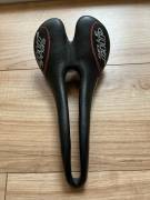 Eladó Selle SMP dynamic típusú országúti nyereg SMP dynamic  Országúti / Gravel / Triatlon Alkatrész, Országúti Nyereg / Nyeregcső használt ELADÓ