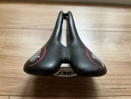 Eladó Selle SMP dynamic típusú országúti nyereg SMP dynamic  Országúti / Gravel / Triatlon Alkatrész, Országúti Nyereg / Nyeregcső használt ELADÓ