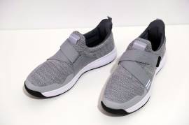 Könnyű MTB kerékpáros cipő, méret: 42-43, erős felépítés, SPD, taposó Könnyű MTB kerékpáros cipő, méret: 42-43, erős fel Shoes / Socks / Shoe-Covers 42,5 Road, MTB, Gravel new / not used male/unisex For Sale