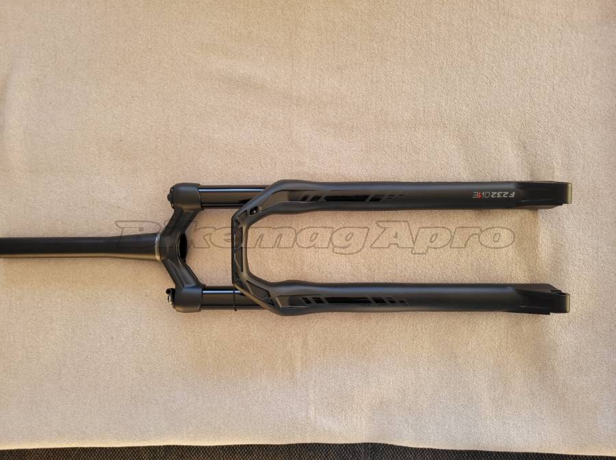 Új DT F232 one teleszkóp alkalmi vétel FOX SID rock shox DT Swiss Mountain Bike Components, MTB Fork / Shock fork 29" 80-100 mm new / not used For Sale