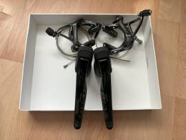 SRAM Force eTap AXS D1 fék váltókar SRAM Force eTap AXS D1 Országúti / Gravel / Triatlon Alkatrész, Országúti Fék / Fékváltókar elektromos SRAM Force eTap AXS használt ELADÓ
