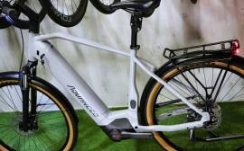 _EGYÉB ADVANCED PRO ALLROUND BOSCH SMART 32km/h Elektromos Trekking/cross 25 km/h Bosch nem használt ELADÓ